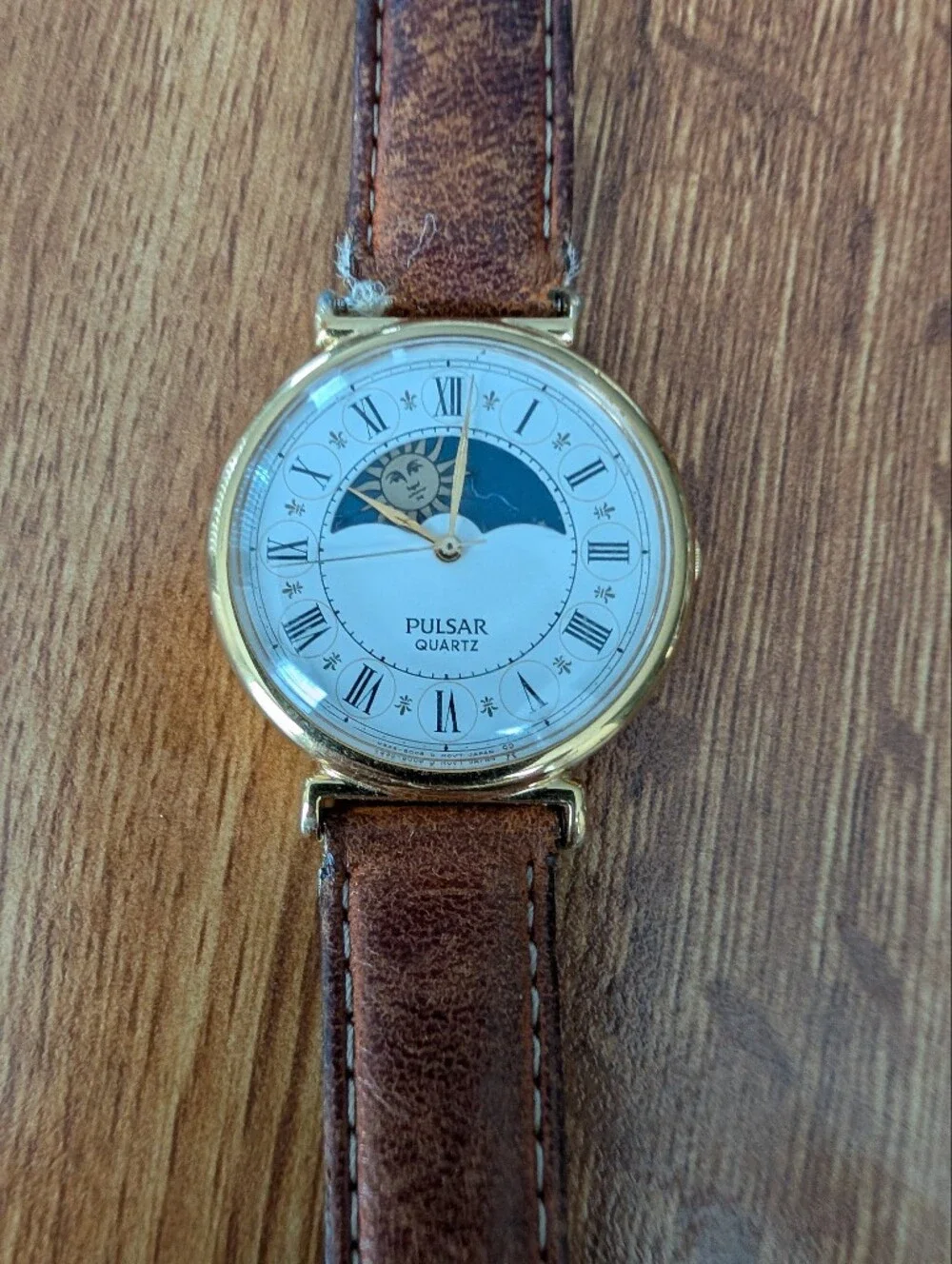 Elegant Vintage Pulsar Seiko Moonphase Roman Dial  Quartz Unisex Watch
